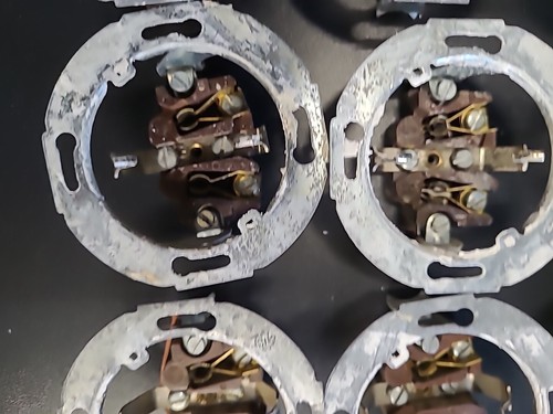 Berker Steckdose 21098  Rund  1Stück  - Bild 9 von 22