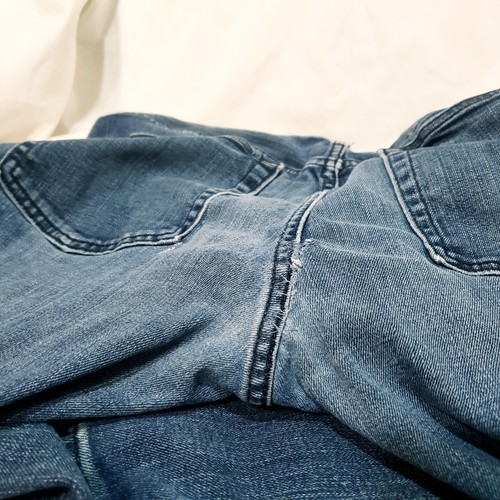 Marc Anthony Blue Jeans Size 34 x 30 Straight Legs Men's Damaged - Picture 10 of 12