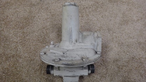 Equimeter 122-8 1.25" Gas Pressure Regulator - Picture 1 of 3