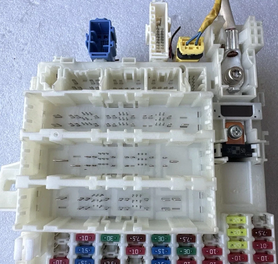 Honda Insight 2011-2012 híbrido cabina caja de fusibles TM8-A310 OEM Foto 4 de 4