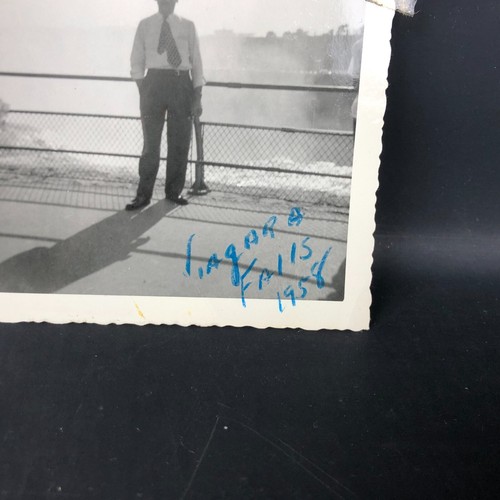 Vintage Photo Candid Snapshot Niagara Falls 1958 Handsome Guy Tie Photograph USA - Picture 3 of 5