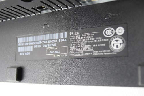 Dell P2012Ht 20" LCD VGA DVI Monitor Scratches - Picture 4 of 6