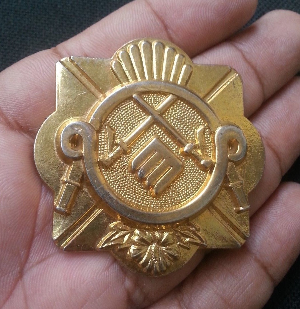 Picture 1 of 2