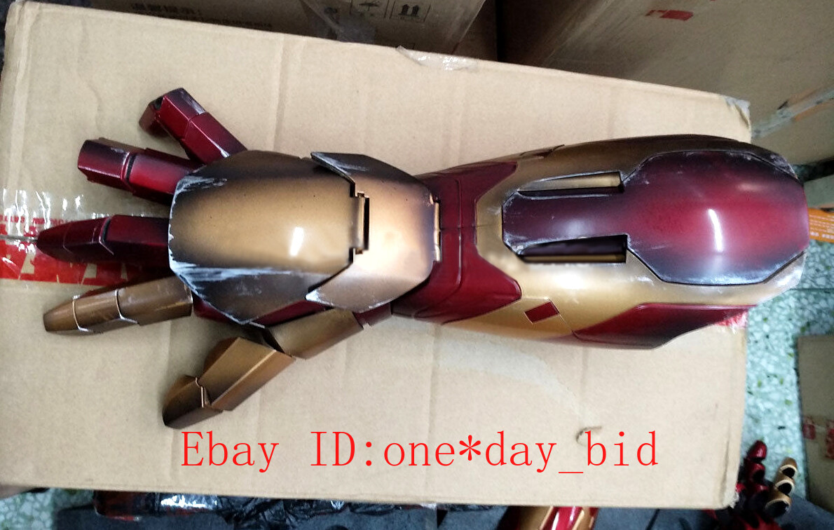 レア アイアンマン MK42 1/1Arm Armor 実物大レプリカ 右手用 CATTOYZ Iron Man MK42 1/1 LED ARM Gauntlet Armor Hand