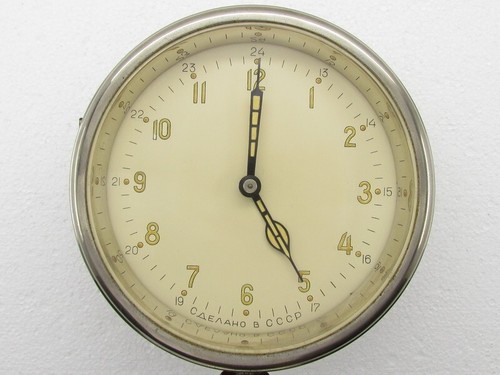 Vostok 8 Days Vintage 1953 USSR Russian Navy Boat & Ship Submarine Cabin Clock - Picture 2 of 15
