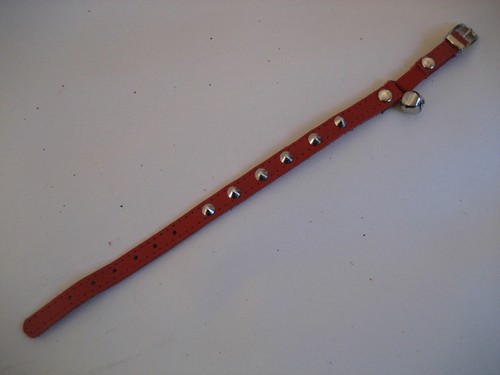 LEATHER RED SMALL STUDDED CAT COLLAR - Picture 9 of 10