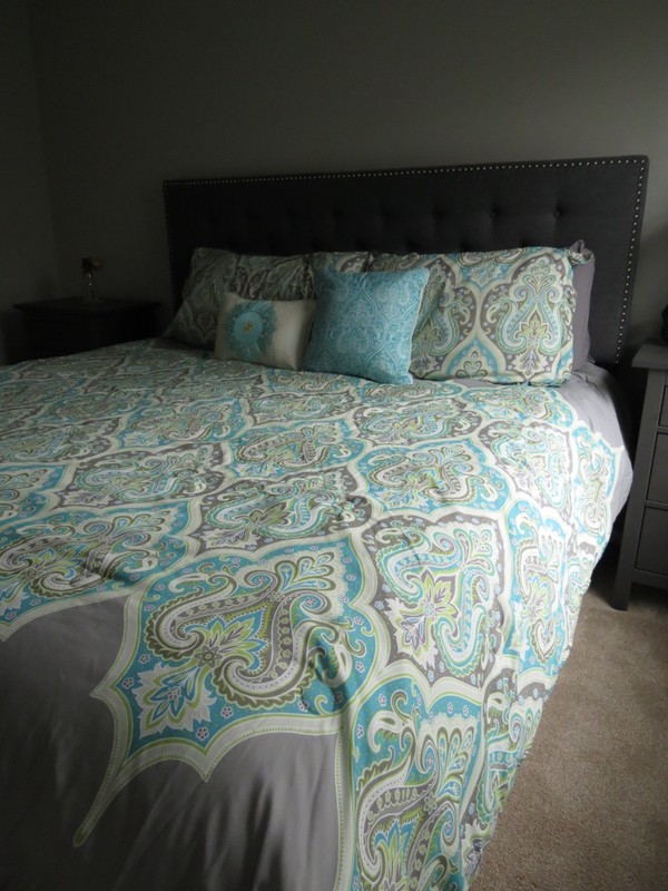 BETTER HOMES & GARDENS PAISLEY KING COMFORTER+2 SHAMS+DECORATIVE PILLOWS