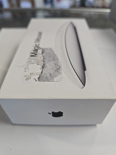 Apple Magic Mouse Multi-Touch Surface - 2024 Model with USB-C port White - Picture 3 of 4