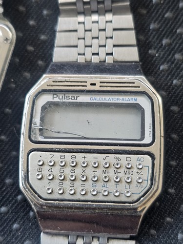 Lotto Orologi Calcolatrice Vintage Seiko,Pulsar,Micronta Non Funzionanti Ricambi O Riparazione #8 - Foto 13 di 15