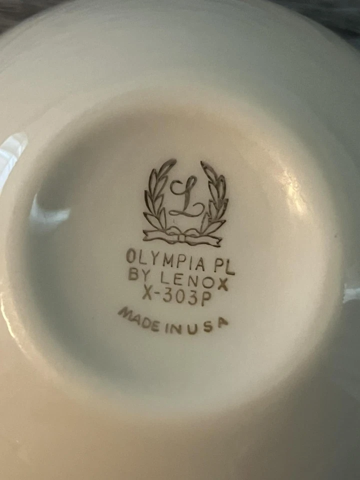 Juego de 8 tazas y platillos de té Lenox Olympia PL con adornos de platino hechos en EE. UU. X-303P Foto 3 de 4