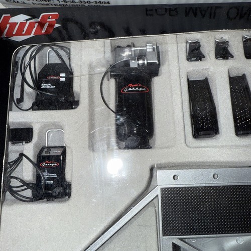 GMP 1:18 diecast Tool and Trailer Set, Tom's Garage, New, READ DESCRIPTION - Picture 2 of 7