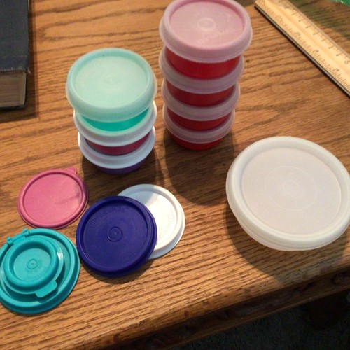 Set Of 7 + extra,Tupperware Miniature Storage Containers With Lids 2 Oz Smidgets