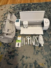 Cricut Explore Air Paper & Vinyl Cutting Machine Slightly Used With Case & Tools