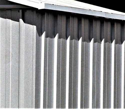 8488 Returned Yardmaster Apex Metal Garden Shed - Max External Size 6'8"x 3'11" - Picture 2 of 11