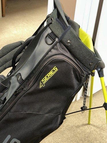 Ping 4 Series Black/Yellow Carry Stand Bag w/ Rain Cover & 4-Way Club Divider - Picture 2 of 13