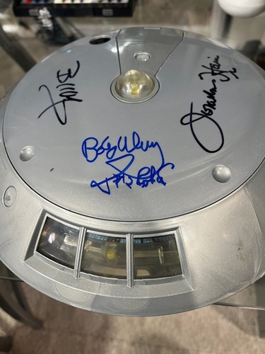 LOST IN SPACE autographed TRENDMASTERS Jupiter 2 signed Mumy/Goddard/Harris/May