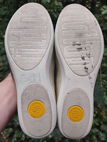 FitFlop Superballerina Ballerinas in blassgold mit Quasten Gr. 10 - Bild 6 von 8