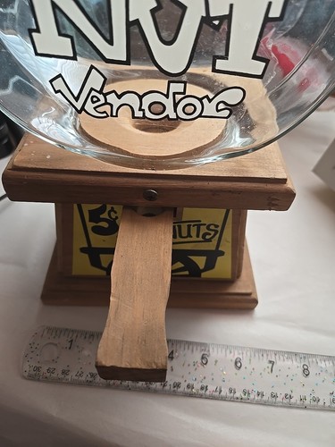 Vintage Nut Vendor - Picture 5 of 5