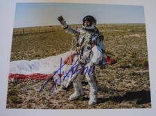 Felix Baumgartner Signed Autographed 11x14 Photo Skydiver Basejumper COA VD Felix Baumgartner Signed Autographed 11x14 Photo Skydiver Basejumper COA VD