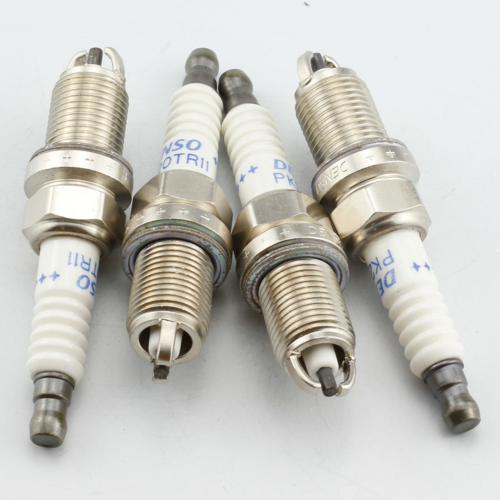 4x Denso PK20TR11 Spark Plug for Toyota Avalon Camry RAV4 Lexus ES300 ...
