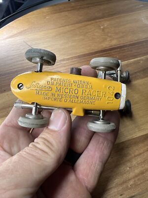 ビンテージ　シュコーマイクロレーサー Vintage Schuco 1040 Ferrari Micro Racer with Key ~ Made in