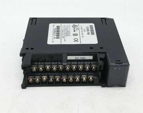 GE Fanuc IC693MDL740G Output Module - Picture 1 of 5