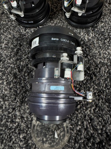 Lot 3x Bundle Barco CLD 1.6-2.4:1 Zoom Motor Projector Lens CLM R10+ Mint! - Picture 3 of 9