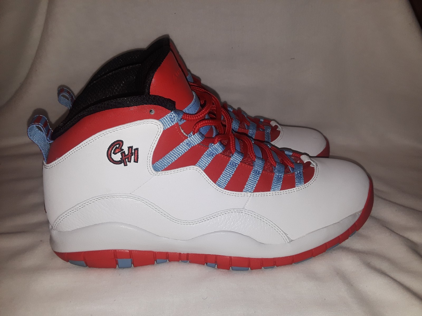 Air Jordan 10 Retro Chicago White 