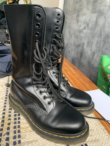 14 eye steel toe boots