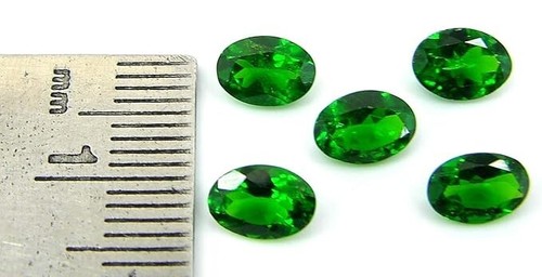20 Pcs Natural Chrome Diopside 4x3 mm Oval Cut Green Loose Gemstones Lot New - Picture 2 of 4