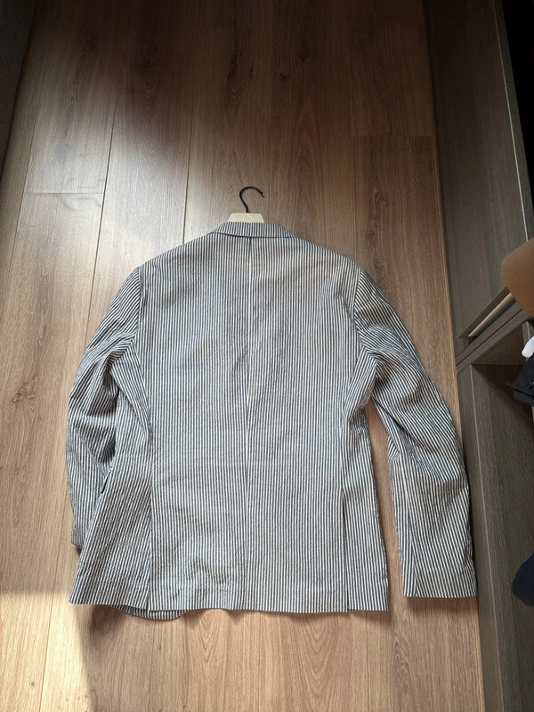 Bild 2 von 8