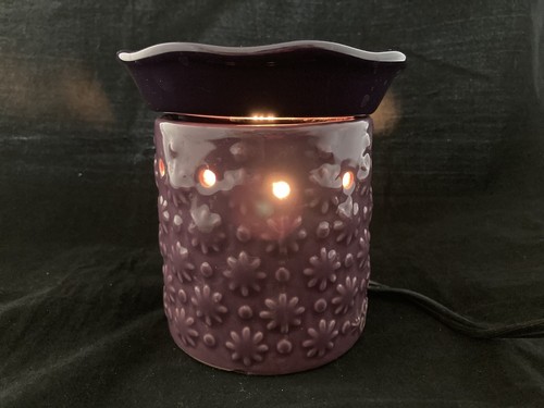 Scentsy COSMO Mid Size Warmer with Bulb Retired - Picture 3 of 13