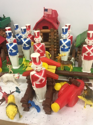Vintage Lincoln Logs Mixed 447pc Lot Wooden Building Blocks Logs Accessories - Picture 5 of 11