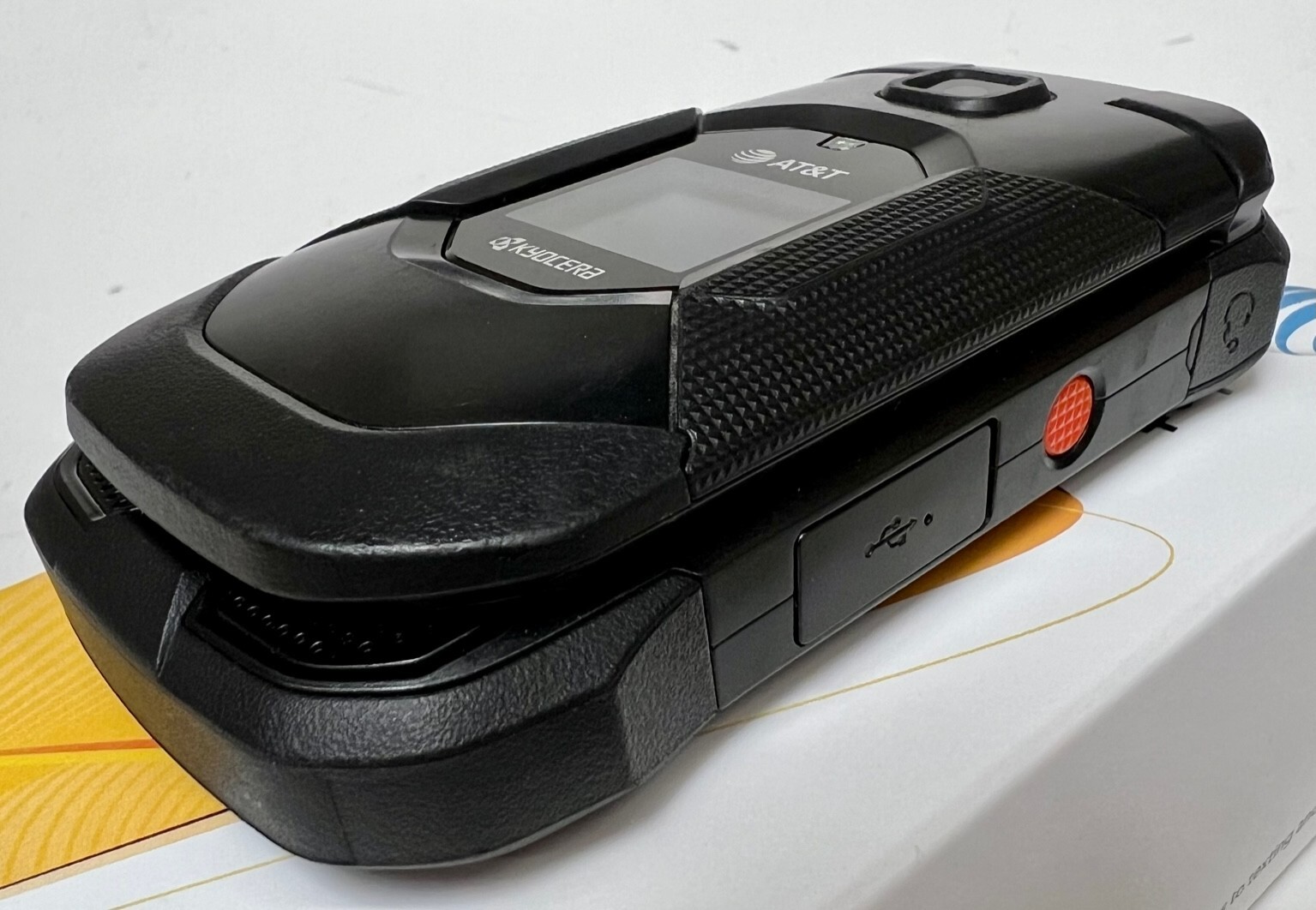 Kyocera DuraXE Epic E4830 16GB AT&T LTE Great Rugged Clamshell HD Video