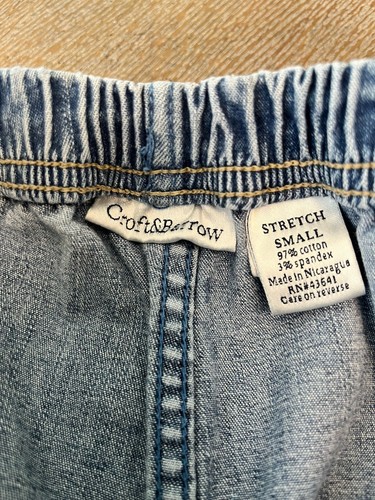 Croft & Barrow Blue Denim Capri Pants Small Elastic Waist 30” Inseam 16” Pockets - Picture 2 of 5
