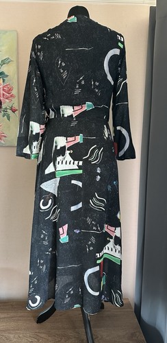 Oliver Bonas Black Wonderful Abstract Print Midi Wrap Dress Uk Size 8 BNWT - Picture 6 of 15