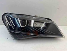 SKODA SUPERB III 3V3 Front Right Headlight 3V2941016A 1.99 Diesel 2017 2017