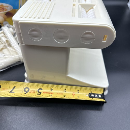 NSI toy Spaghetti Maker Vintage Toy Hand Crank Working Toy. Item No.1995 - Picture 6 of 13