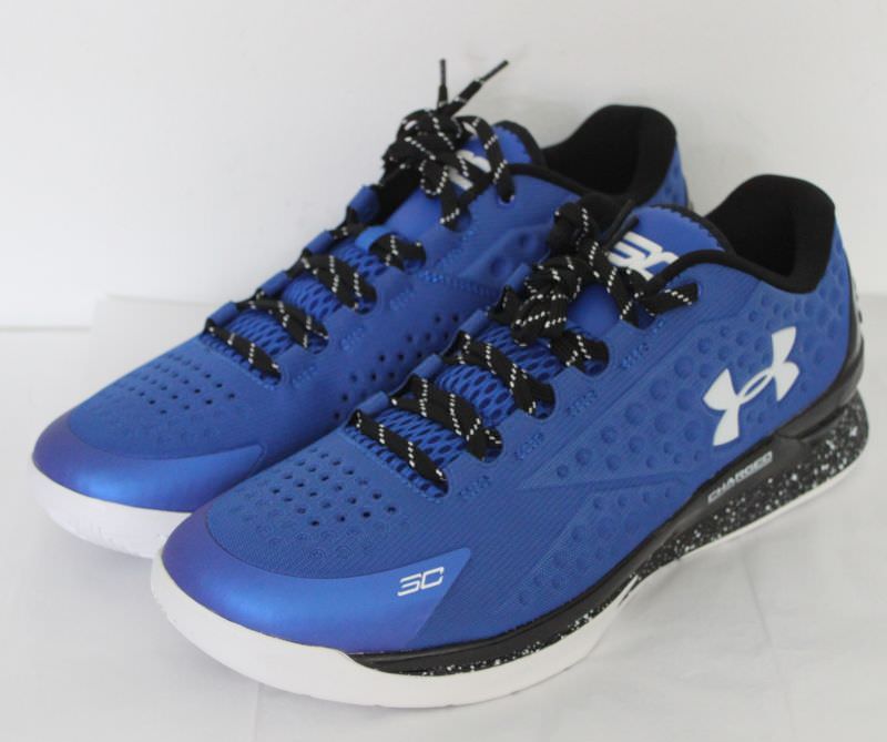 UNDER ARMOUR TEAM CURRY 1 LOW SIZE 15 ROYAL BLUE Scarpe classiche da uomo UNDER ARMOUR TEAM CURRY 1 LOW SIZE 15 ROYAL BLUE Scarpe classiche da uomo