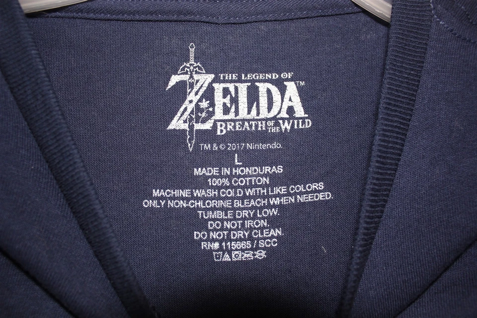 Legend Of Zelda Breath Of The Wild L T-shirt New W Tags NWT Licensed Nintendo - Image 2 of 4