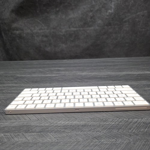 Original Apple A1644 Magic Keyboard 2 weiß in gutem gebrauchten Zustand vollständig getestet - Bild 11 von 12