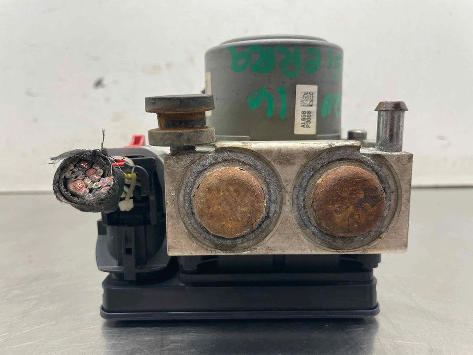 GMC Sierra 2500 2016 6,0 L bomba de freno antibloqueo controlador ABS OEM 23407406 16 Foto 2 de 4