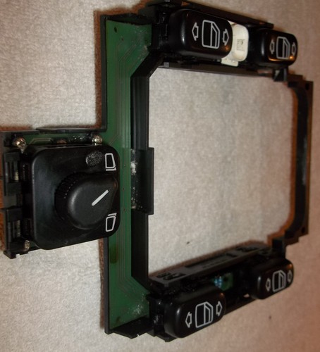 96-97 Mercedes Benz C230 C280 Master Window Control Switch - Picture 3 of 6