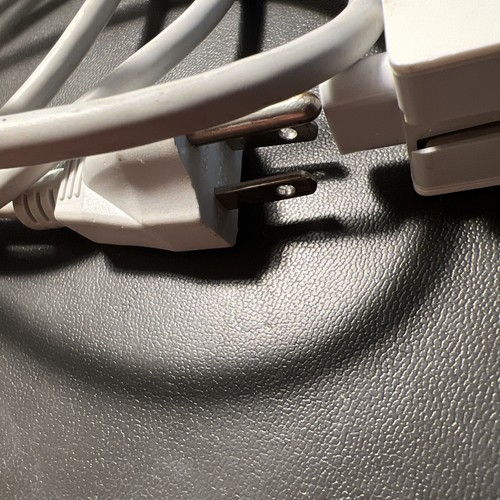 Apple MacBook Charger Extender Power Cable Cord A1 2.5a 125v Genuine OEM Old - Picture 3 of 4