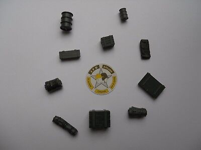 VEHICULE MILITAIRE LOT DE 10 ACCESSOIRES RESINE KAKI CHARGEMENT VEHICULES 1//50