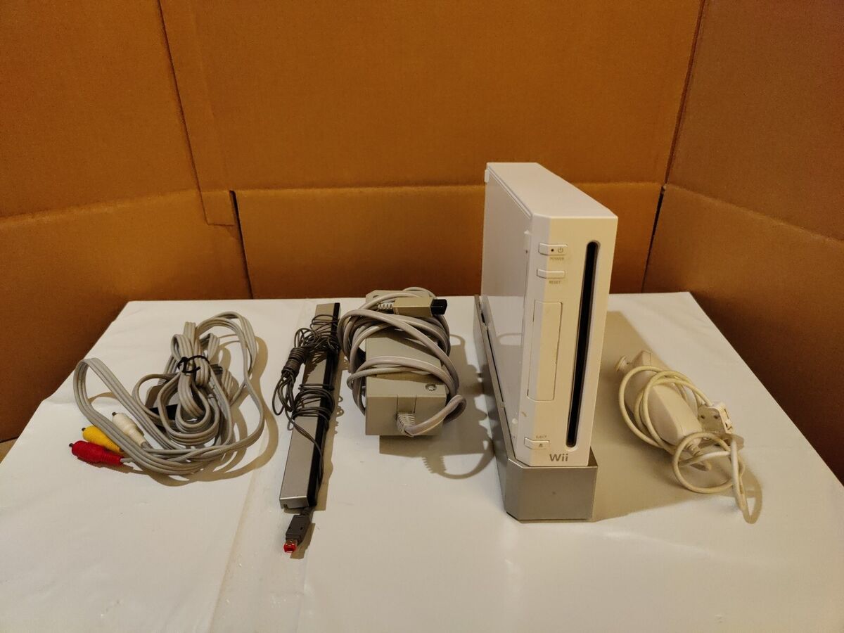 RARE Nintendo Wii Korean Version Console RVL-001(KOR) Korea RARE Nintendo Wii Korean Version Console RVL-001(KOR) Korea