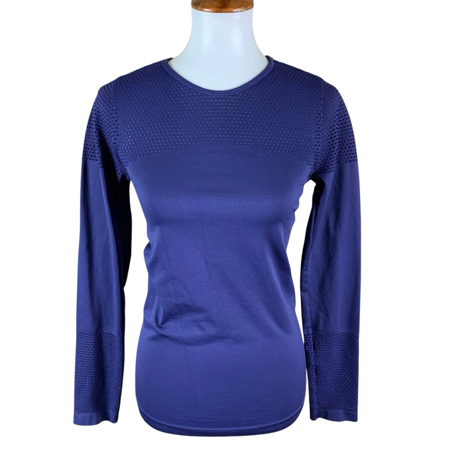 fabletics long sleeve seamless perforated performance shirt