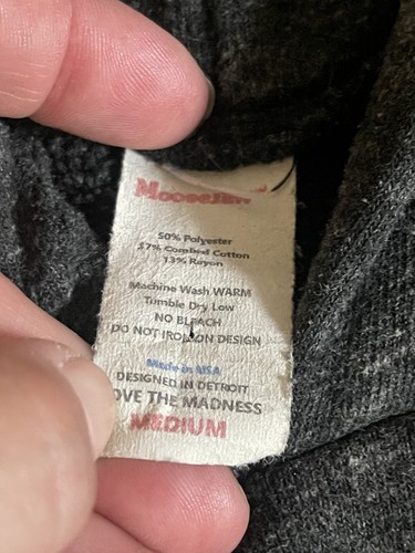Preowned Moose jaw Sweatshirt Size M - Picture 3 of 4