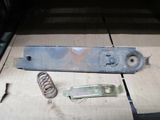 John Deere LX172 LX173 LX176 LX178 LX186 LX188 GT242 Seat Bracket Kit AM118730
