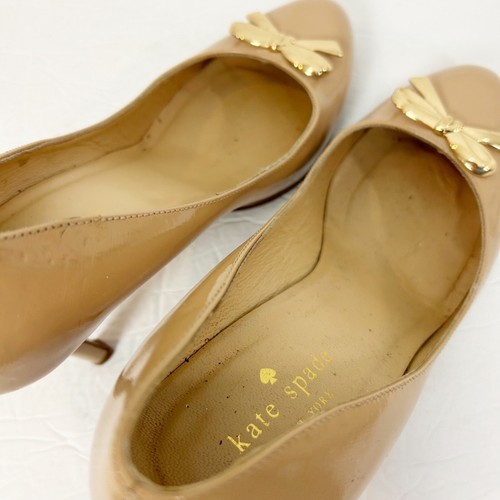 Kate Spade Catia Pumps with Gold Bow Size 7.5 Beige Patent Leather Women's - Picture 4 of 7